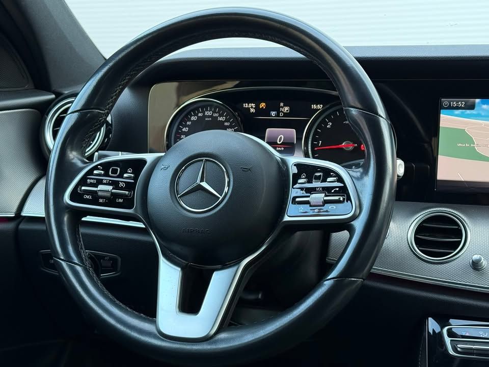 Слика на возило