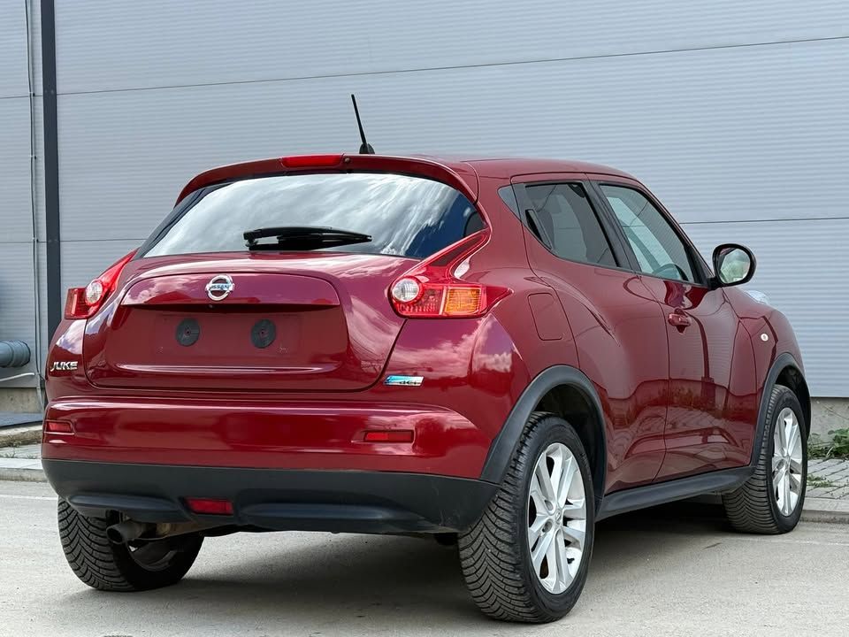 Nissan JUKE 2012