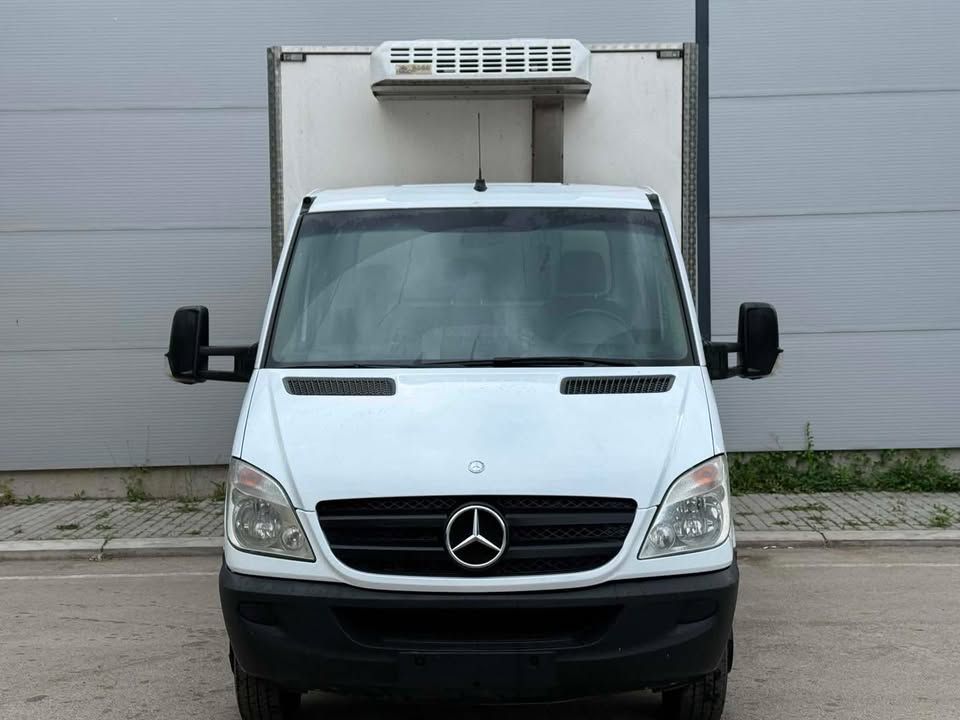 Mercedes-Ben Sprinter 2011