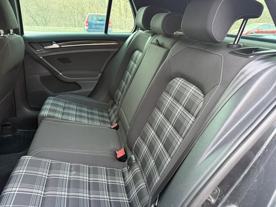 Слика на возило