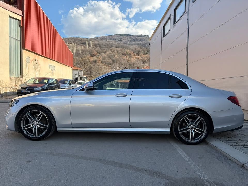 Слика на возило