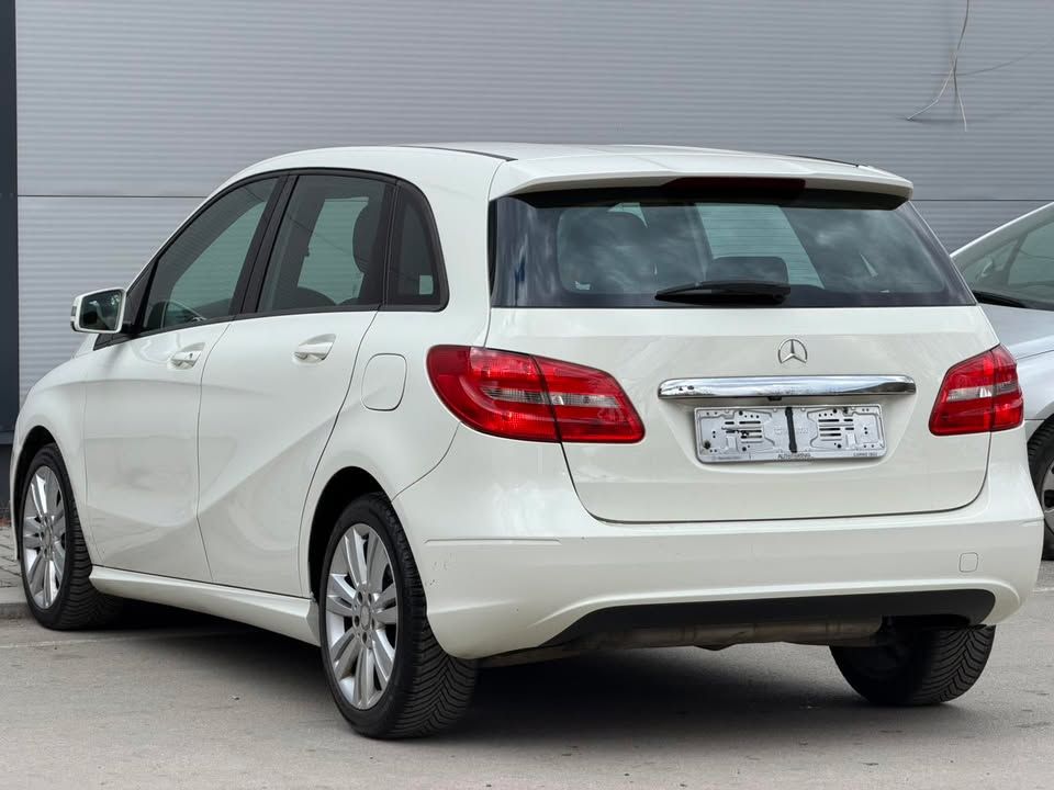 Слика на возило