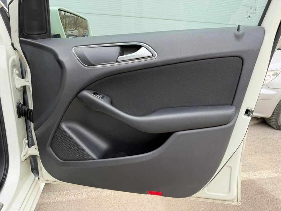 Слика на возило