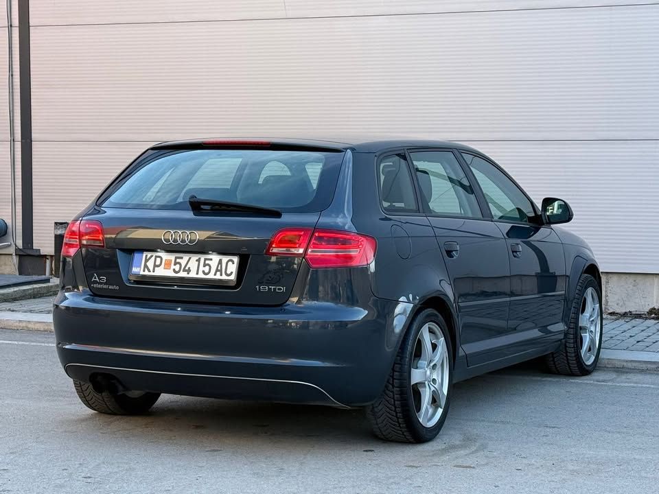 Слика на возило