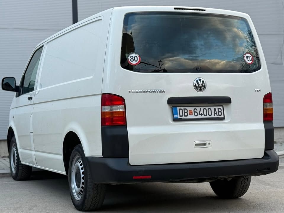 Слика на возило