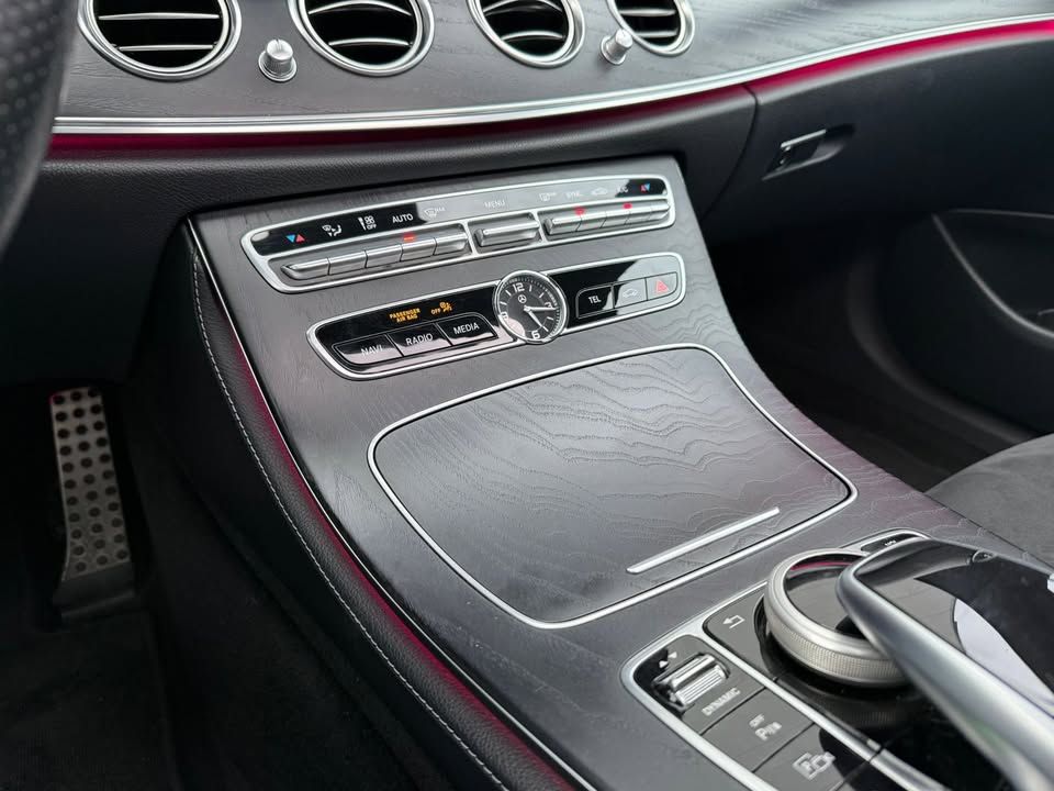 Слика на возило