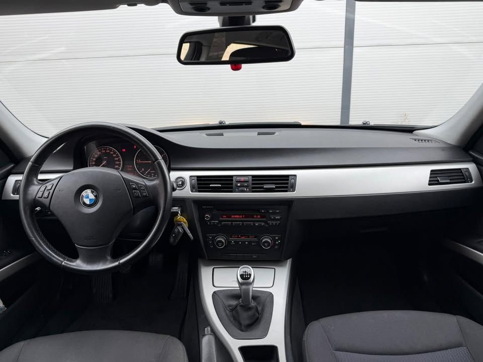 Слика на возило