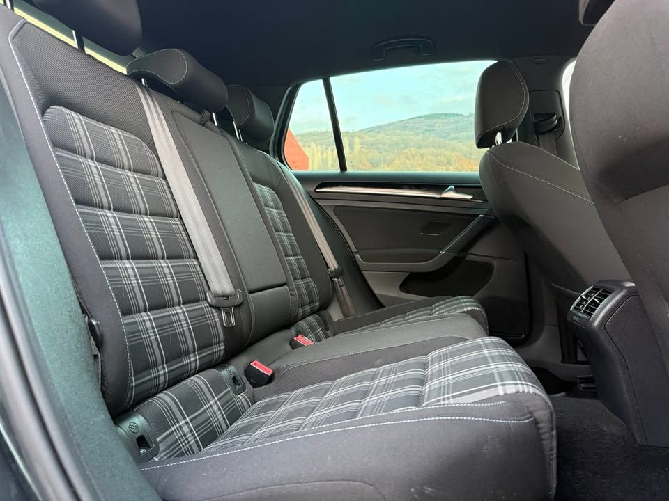 Слика на возило