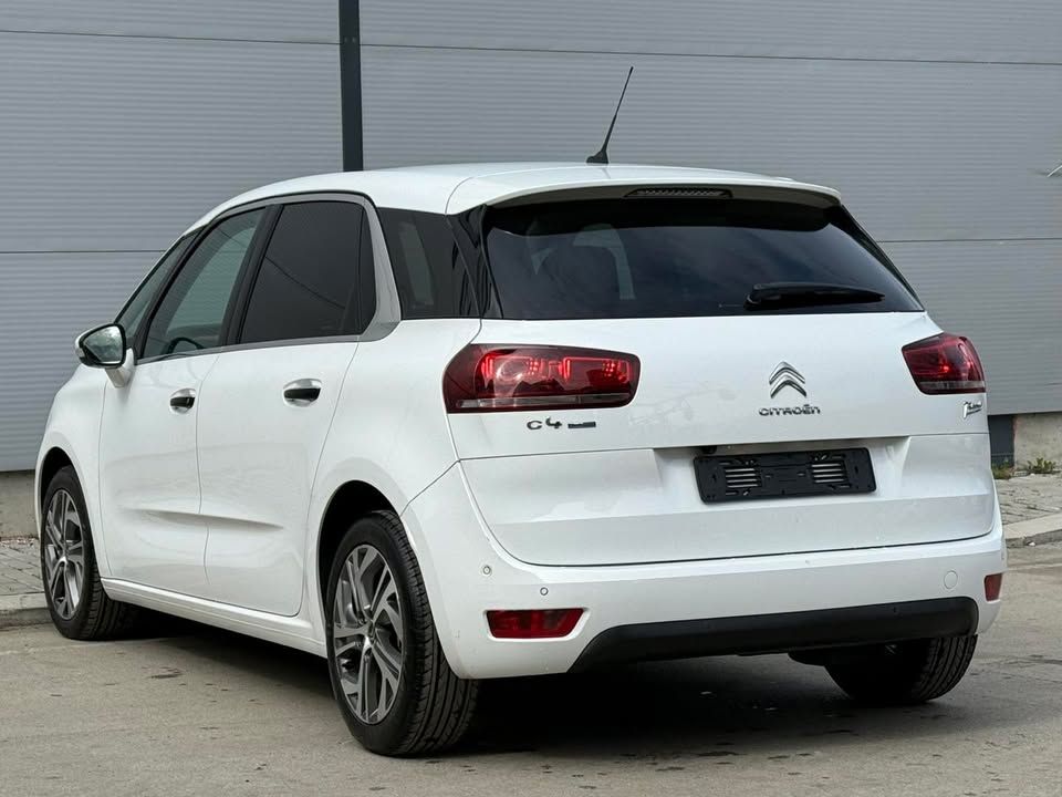 Слика на возило