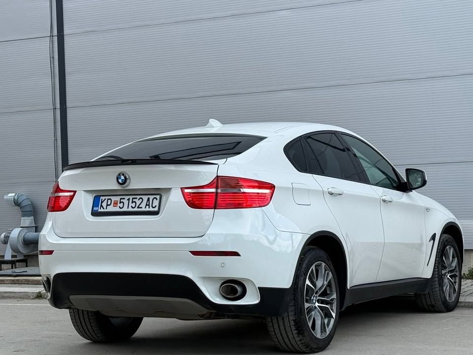 Слика на возило