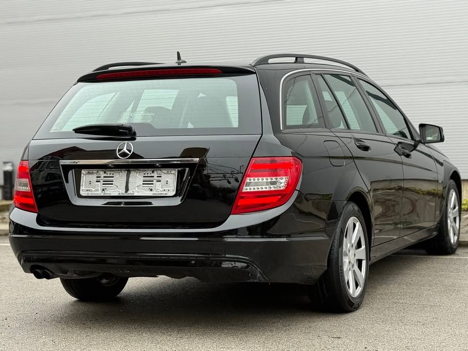 Слика на возило