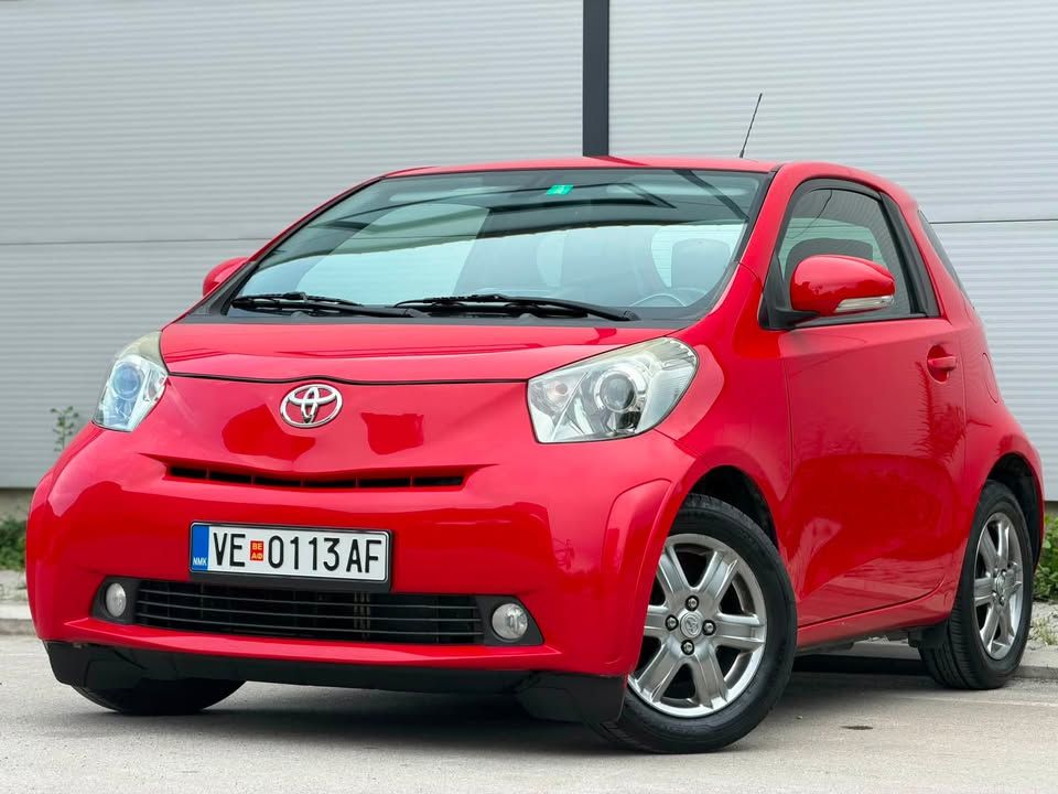 Toyota IQ 2011