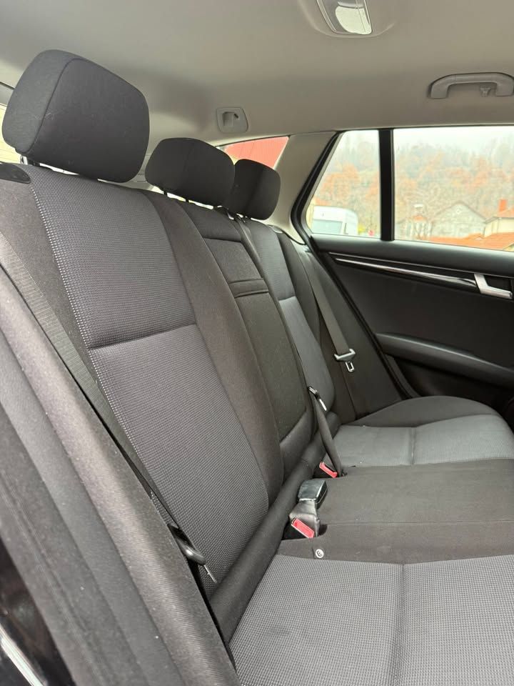 Слика на возило