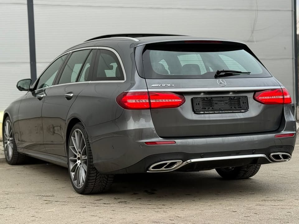 Слика на возило