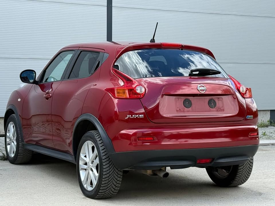 Nissan JUKE 2012