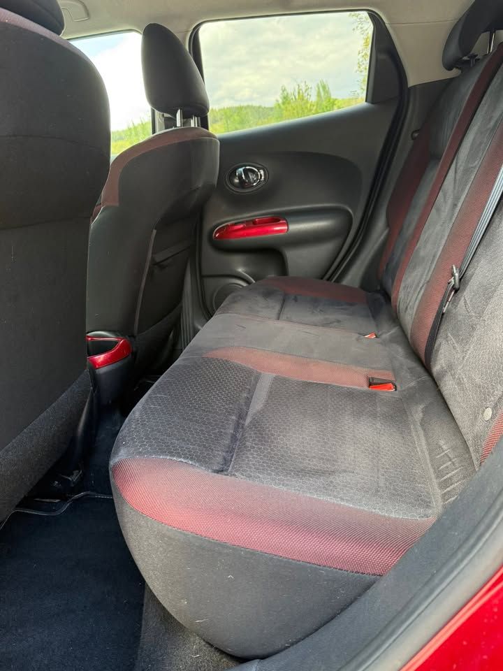 Nissan JUKE 2012