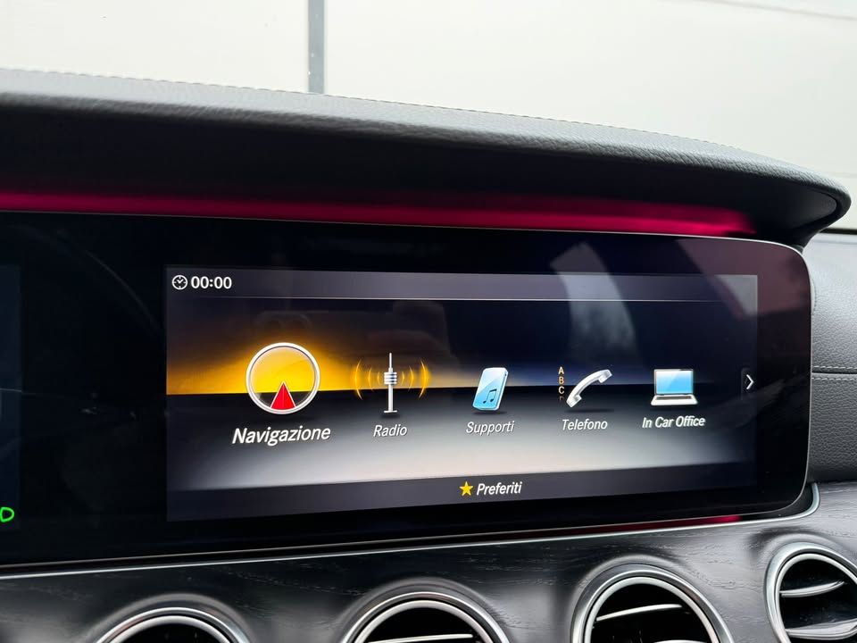 Слика на возило