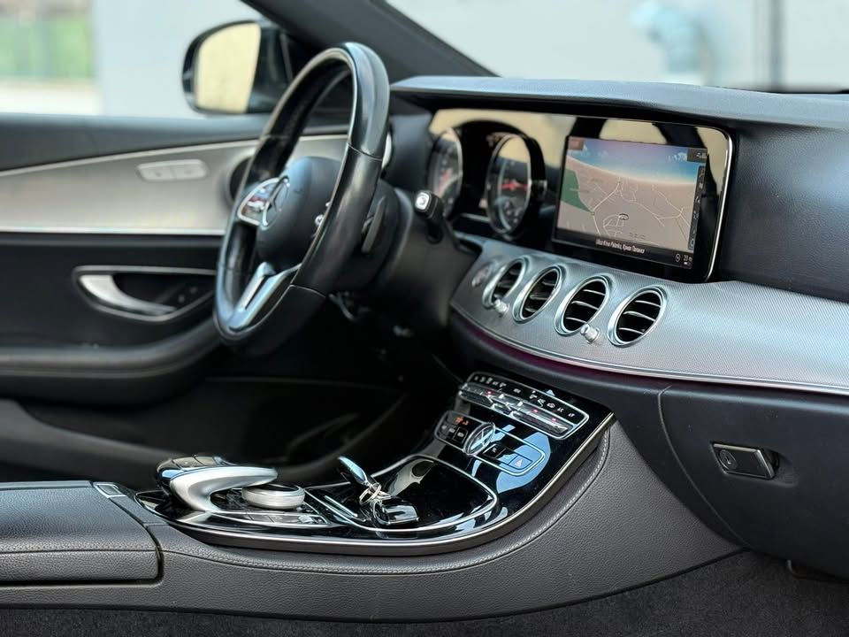 Слика на возило