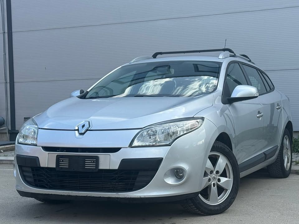 Renault MEGANE 2011