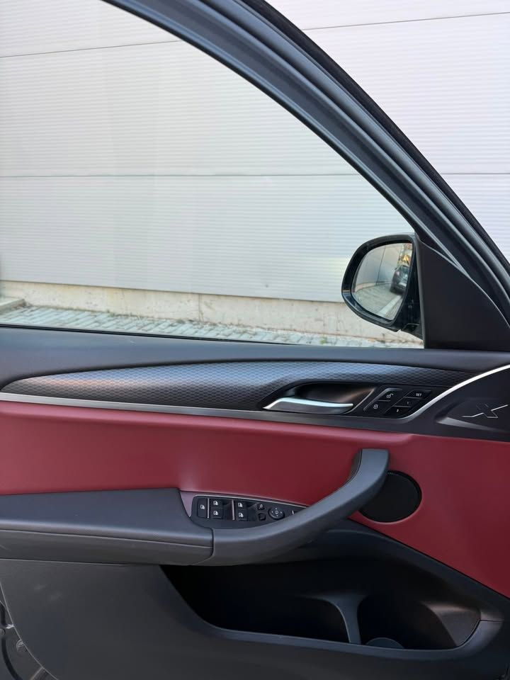 Слика на возило