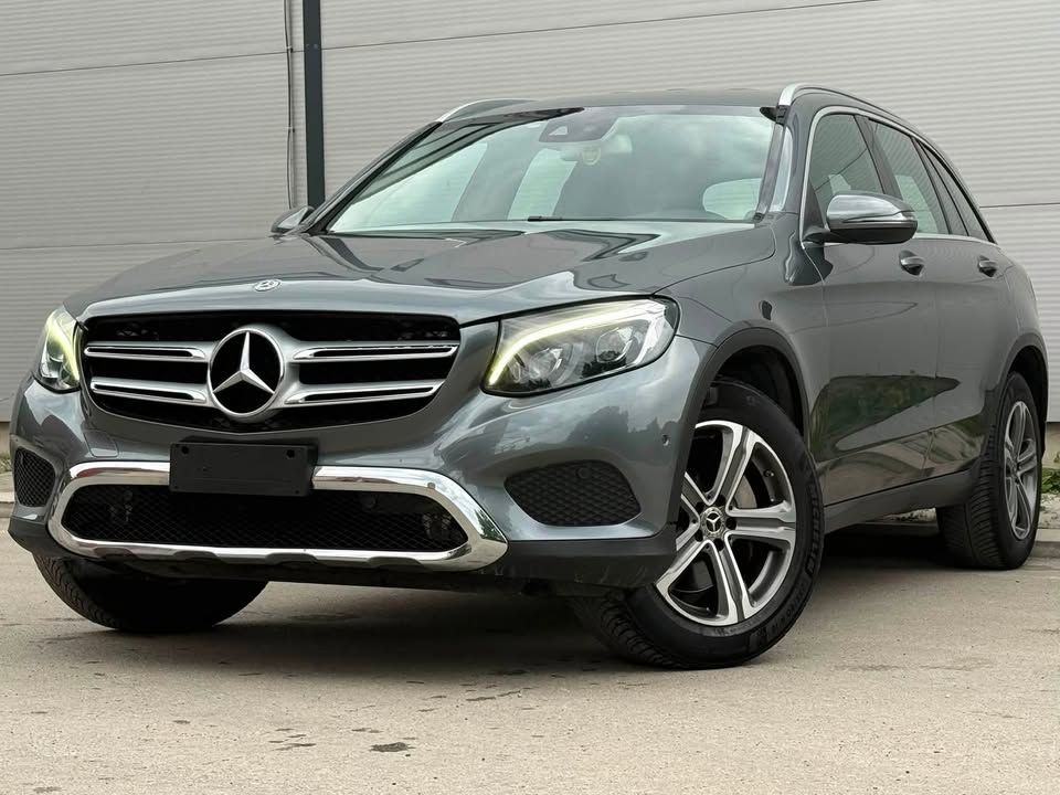 Mercedes BENZ 2018