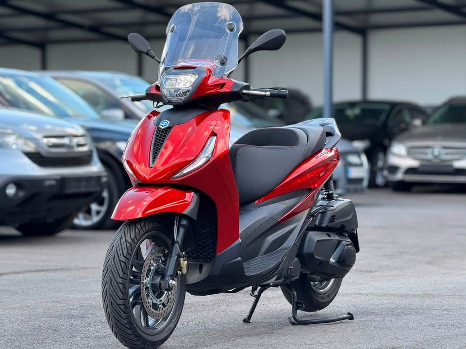 Piaggio BEVERLY S 2025