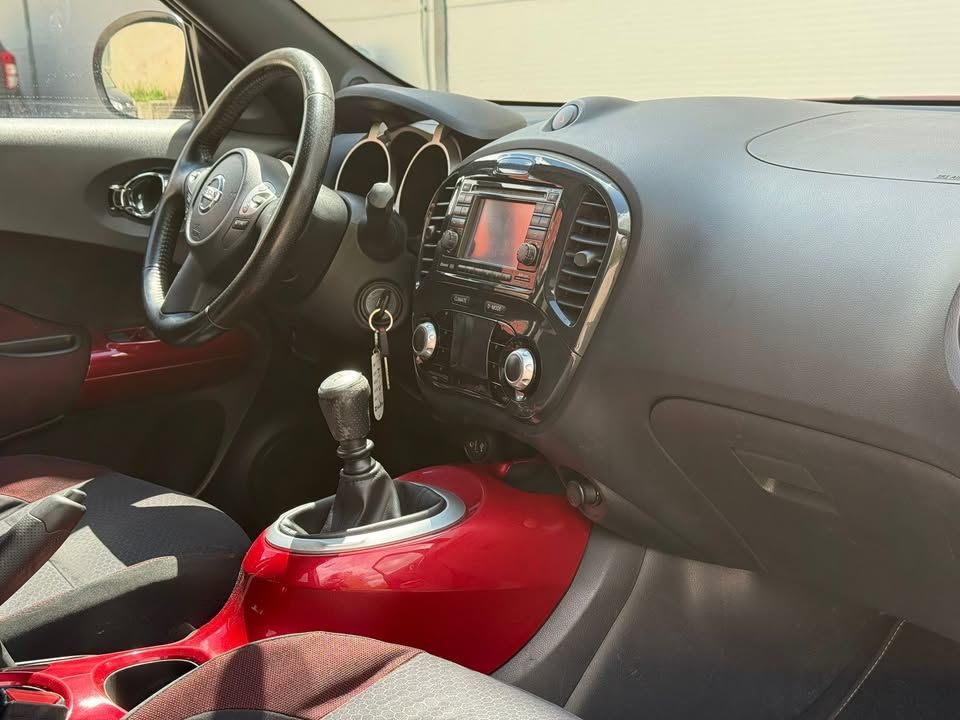Nissan JUKE 2012