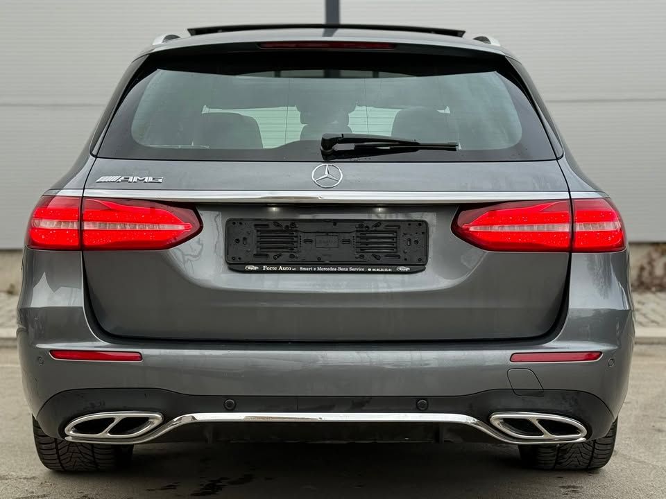 Слика на возило