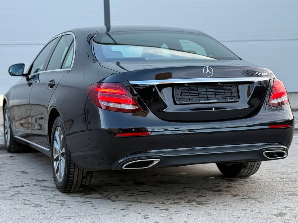 Слика на возило