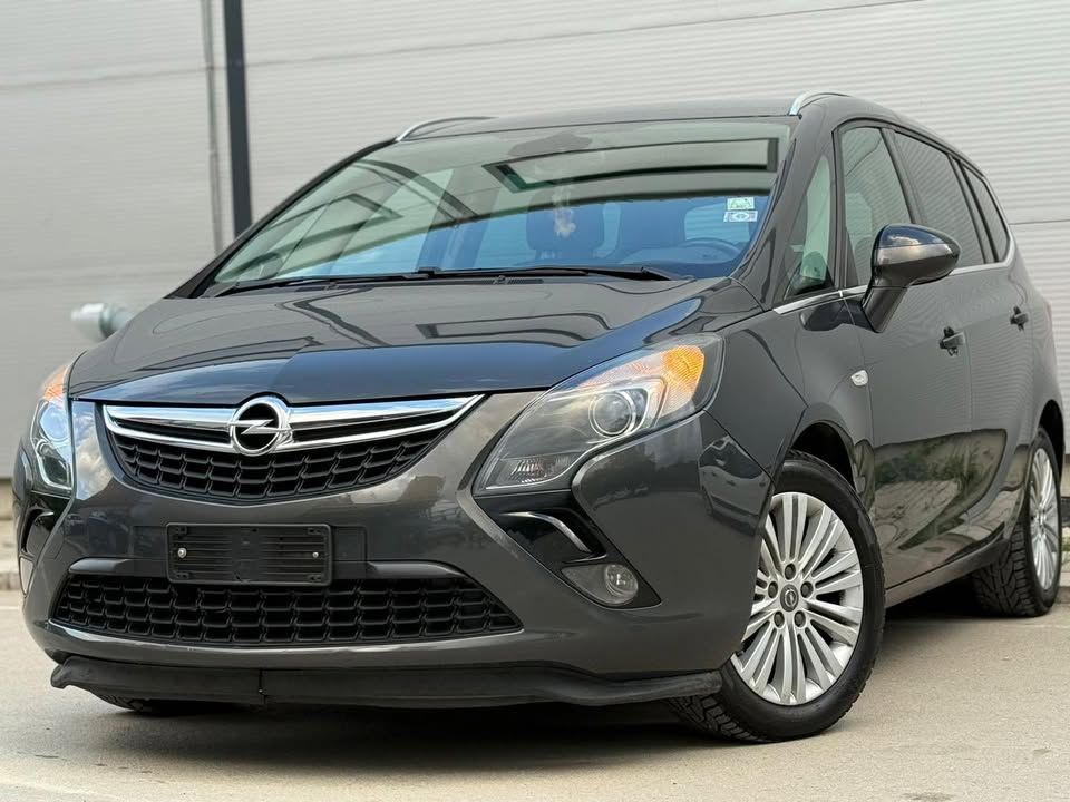 Opel Zafira 2016
