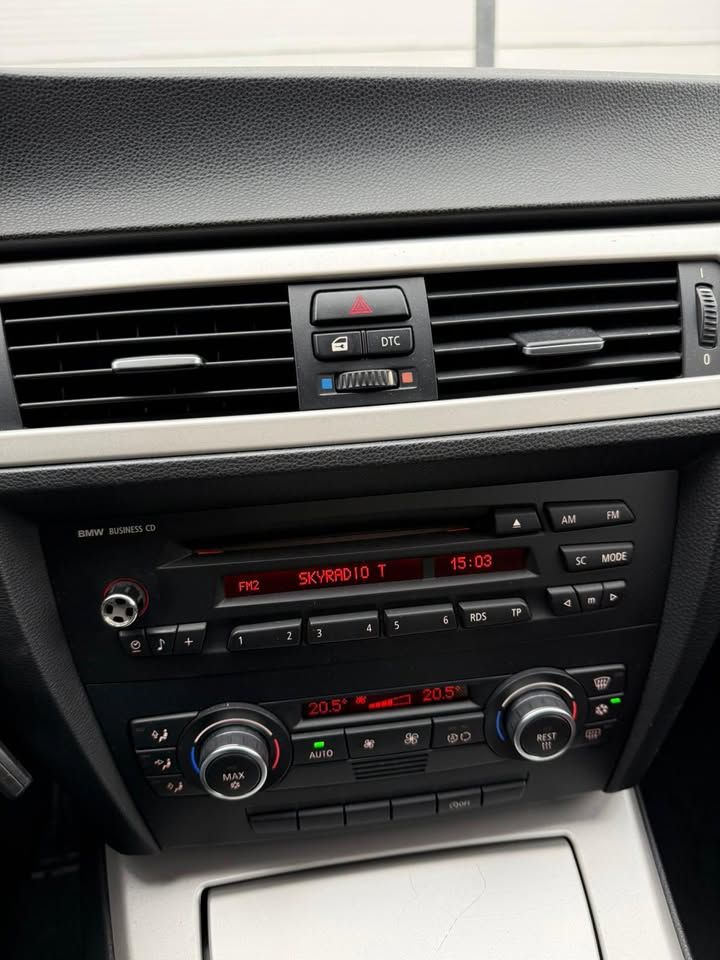 Слика на возило