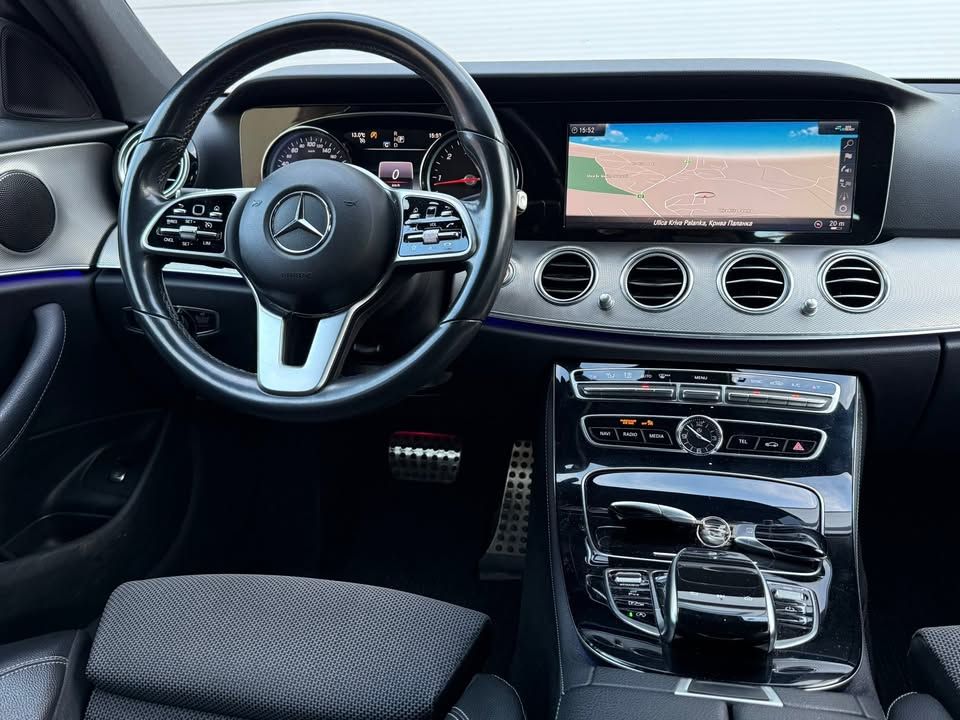 Слика на возило