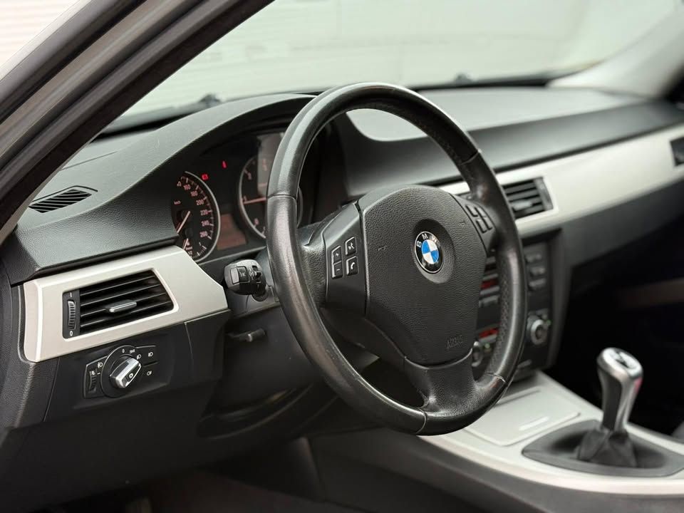 Слика на возило