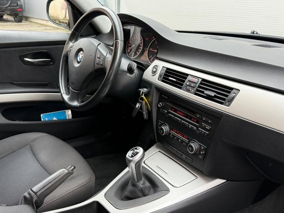 Слика на возило