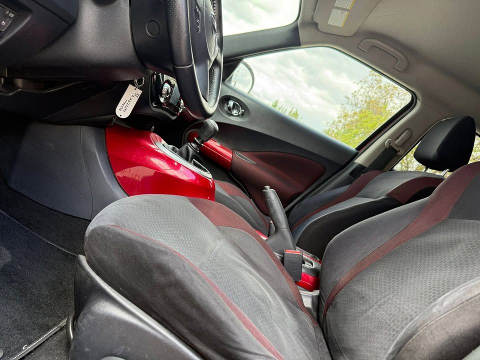 Nissan JUKE 2012