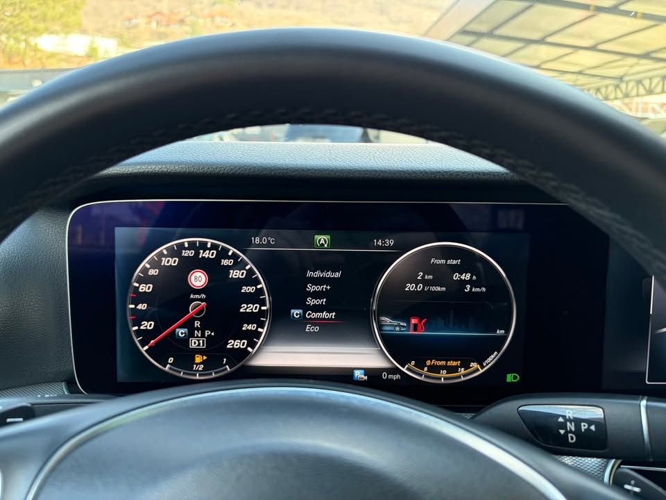 Слика на возило